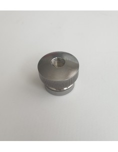 Reeded knob to fix lay