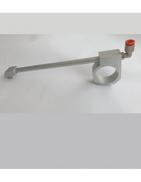 Suction system on delivery arm