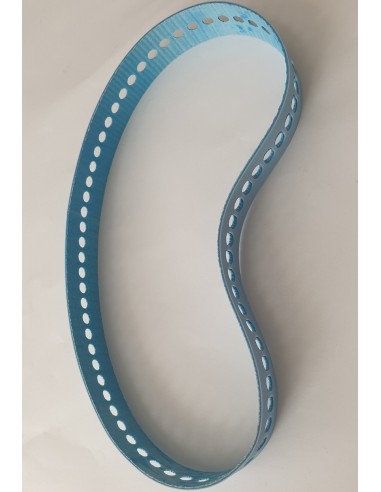 Suction belt for high pile feeder